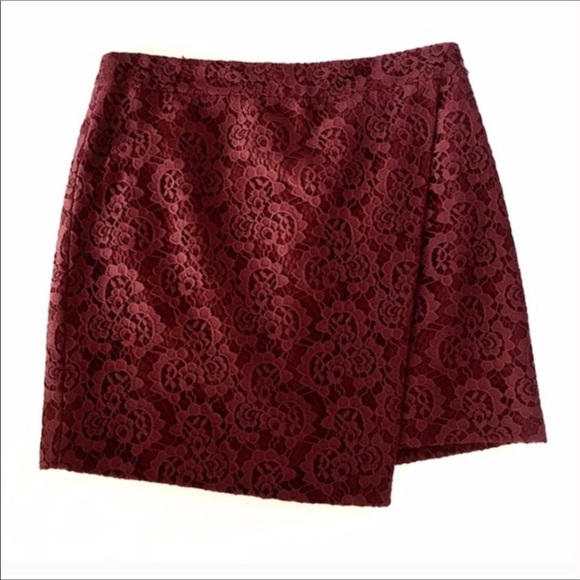 Madewell Asymmetrical Lace burgundy skirt - Picture 2 of 8